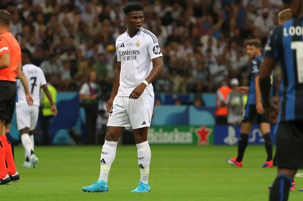 aurelien-tchouameni-o-gwizdach-presji-w-realu-i-rasistowskich-obelgach-wobec-viniciusa